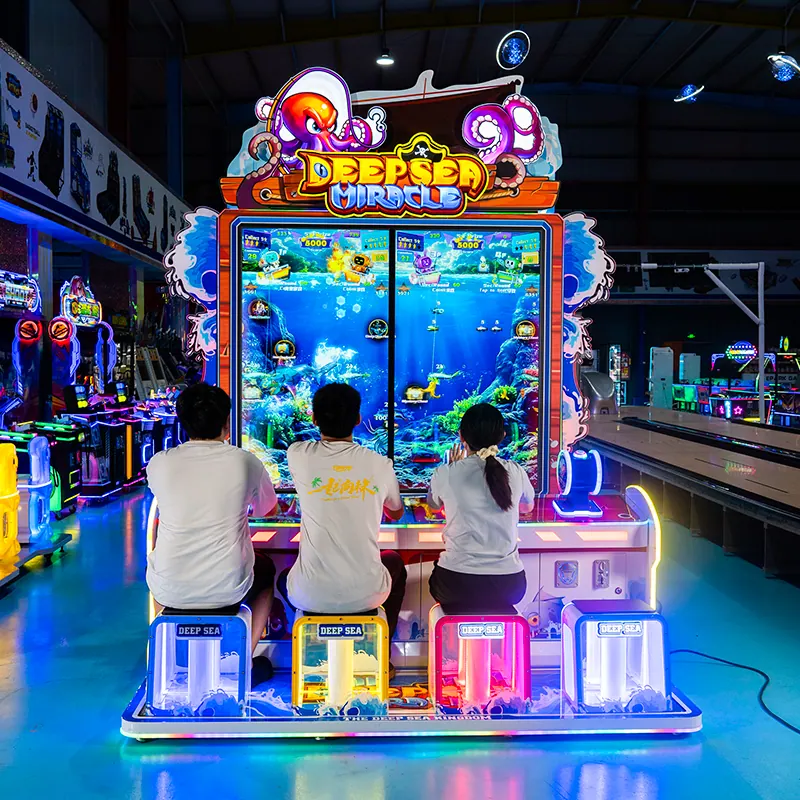 Three players using an EPARK redemption game machine
